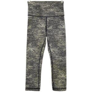 lululemon Wunder Under Crops (Hi-Rise) Size 4 in Rush Jacquard Black & White